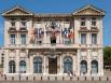 Des Marseillais en colère après le report du conseil municipal