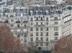 Logements anciens: léger tassement des prix à Paris