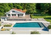 Piscine contemporaine