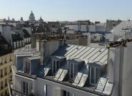 Couvreuse-zingueuse sur les toits de Paris, une affaire de passion