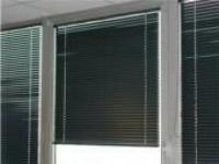 STORE VENITIEN ALUMINIUM