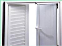 Portes à panneaux PVC