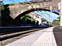Quais ferroviaires