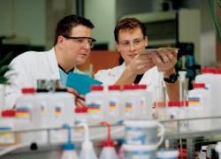 Colles, adhésifs, mastics: 3 jours pour faire avancer la recherche