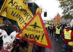 Une chaîne humaine de 25 KM contre l'aéroport N-D des Landes