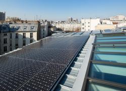 Quel potentiel solaire pour les toits parisiens ?