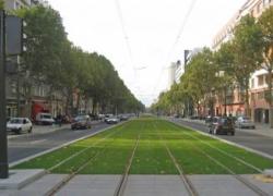 Hidalgo veut finir la boucle du tramway sur les Maréchaux