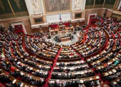 Valls entretient le flou sur le calendrier de ND-des-Landes
