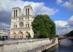 Cherche 150 millions d'euros pour restaurer Notre-Dame de Paris
