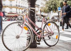 Déconfinement : Paris et Lyon vont privilégier le vélo