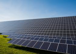 Eiffage va construire un méga parc photovoltaïque en Espagne