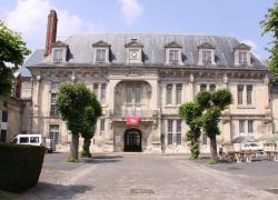 Château de Villers-Cotterêts: un chantier présidentiel qui fait débat