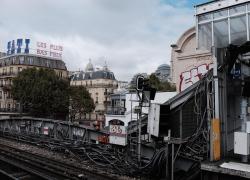 Paris: le magasin Tati de Barbès transformé en logements sociaux