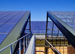 Photovoltaïque : la révision des tarifs d’achat se concrétise, deux conceptions s’affrontent