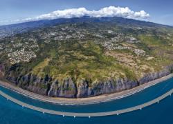 La Réunion : la nouvelle route du littoral cumule retard et surcoût