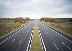 Décarboner les autoroutes, un impératif pour Vinci qui présente ses perspectives