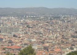 Marseille: Castex insiste sur la nécessité de désenclaver les quartiers nord