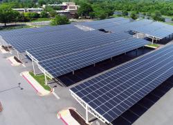 Les ombrières photovoltaïques sur les parkings constituent un énorme potentiel de 10 GWc