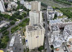 Val-de-Marne : Alfortville démolit trois de ses tours d'habitation avec 440 kg d'explosifs