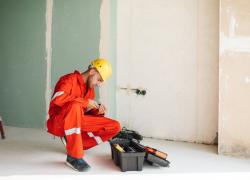 Coup de rabot dans MaPrimeRénov' et année morose : des artisans du bâtiment sous tension
