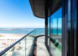 La Heldentoren et ses deux bâtiments jumeaux dominent la skyline de Knokke-Heist