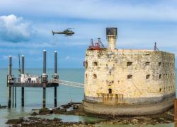 Restauration en pleine mer du Fort Boyard : Edycem mène un chantier hors norme