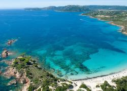 Corse : deux entrepreneurs condamnés pour tentative d’extorsion à Palombaggia