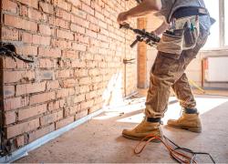 Le décret encadrant la VAE appliquée aux artisans du bâtiment 