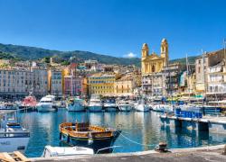 Immobilier : la Corse veut choisir qui a le droit d’acheter