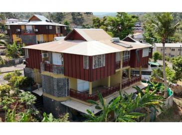 Mayotte : un an après le cyclone Chido, où en sont les travaux de reconstruction ?