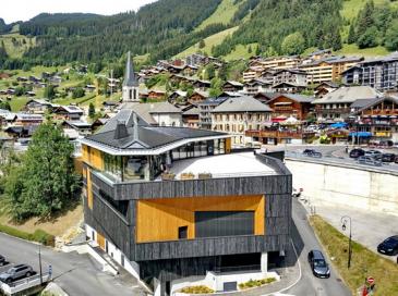 Des tuiles photovoltaïques, plutôt que des panneaux sur le centre culturel de Châtel
