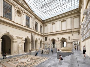 Qui veut sauver la cour du Sphinx du Louvre ? Le musée lance un appel aux dons