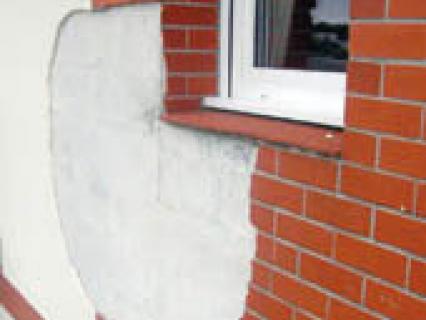 Décollement de plaquettes en façade : à qui la faute ?