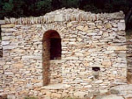 De la pierre sèche pour récupérer l’eau de pluie