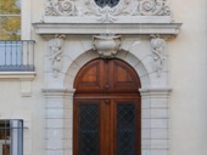 Produits minéraux pour le ravalement de façade d'un collège de Montpellier