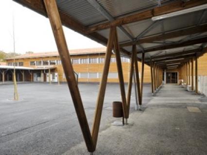 Construction bois : un premier collège en pin des Landes