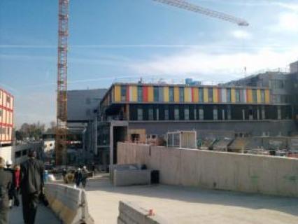 Hôpital sud-francilien: Eiffage pour une "solution à l'amiable"