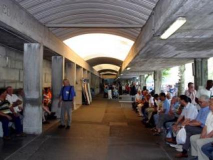 Lourdes: nouvelles piscines pour les ablutions des pelerins