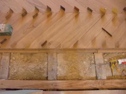 Poser du parquet en chevrons