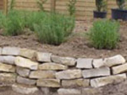 Murs de soutènement : solutions végétales et naturelles