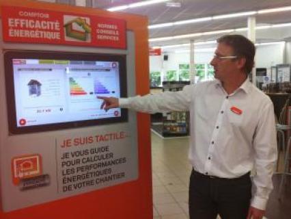Une borne tactile à Reims pour aider les artisans à bien rénover