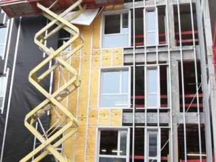 Une façade légère BBC pour restructurer une maison de santé 