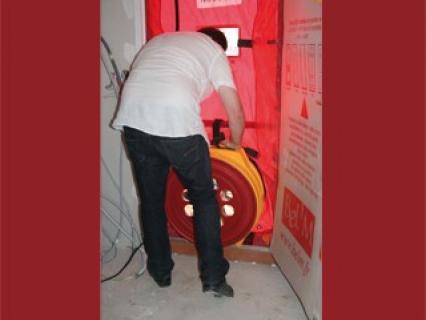 Tester l’étanchéité à l’air: obligatoire dans le neuf