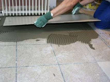 Rénovation de carrelages : des colles très performantes