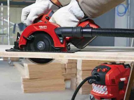 Scies bois : plus compactes et autonomes