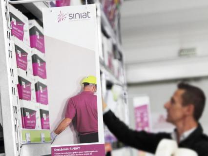 Siniat fixe la plaque de plâtre à l’extérieur