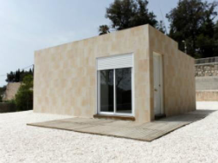 Appliquer les feuilles de pierre Lamistone en extérieur