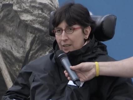 Loi Elan: des handicapés en colère stoppent un convoi de l'A380
