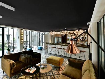 Rockfon® Mono® Acoustic : élégance minimaliste et confort acoustique