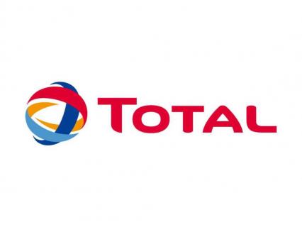 Total inaugure sa millième station-service à panneaux solaires